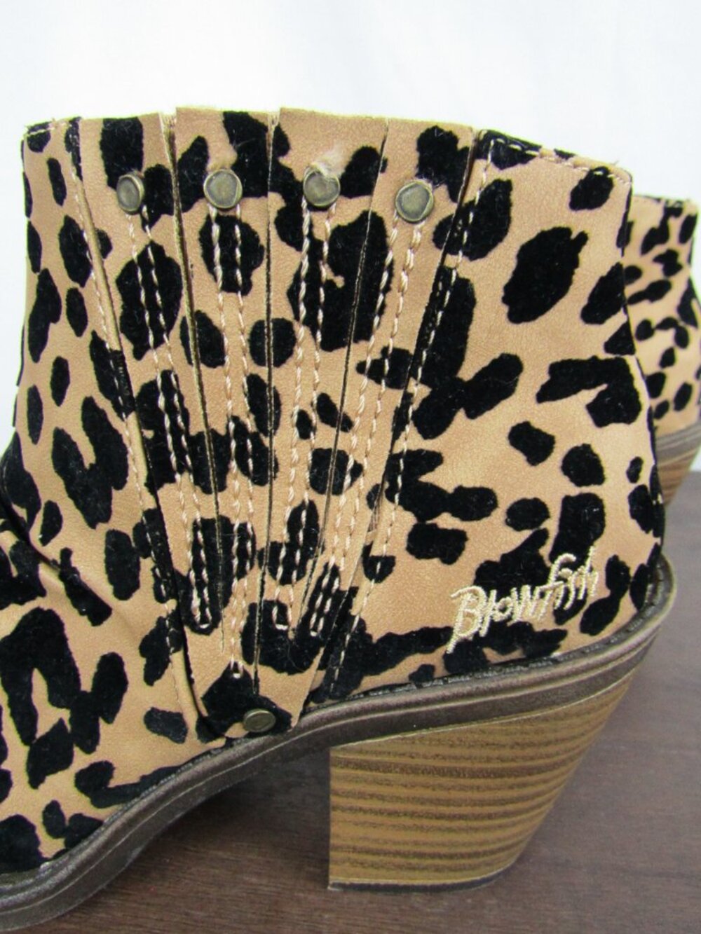 Blowfish Malibu | Leopard | 2 1/2" Heeled Ankle Boots | Zippered - Picture 4 of 7